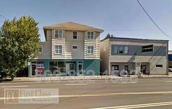 Building Photo - 2708 NE Sandy Blvd