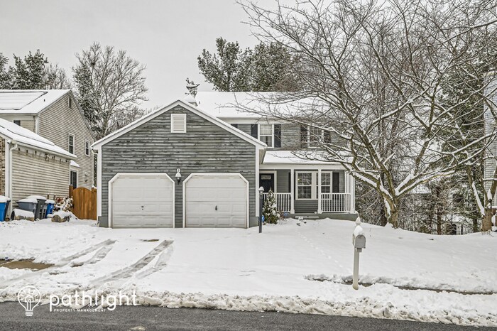 Primary Photo - 5 Saddlestone Court