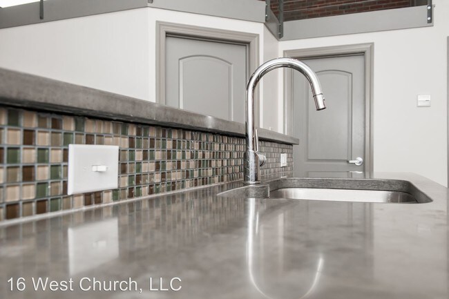 Foto del edificio - 16 Church Ave SW