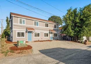 Building Photo - 3508 S 45th St