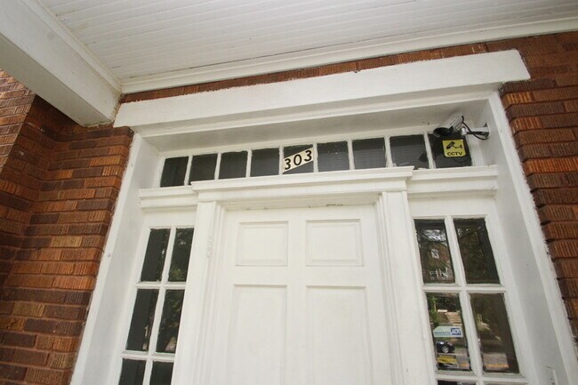 Foto del edificio - 303 E University Pkwy