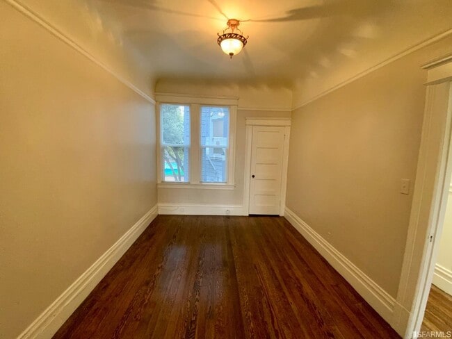 Building Photo - 2763 Bush St