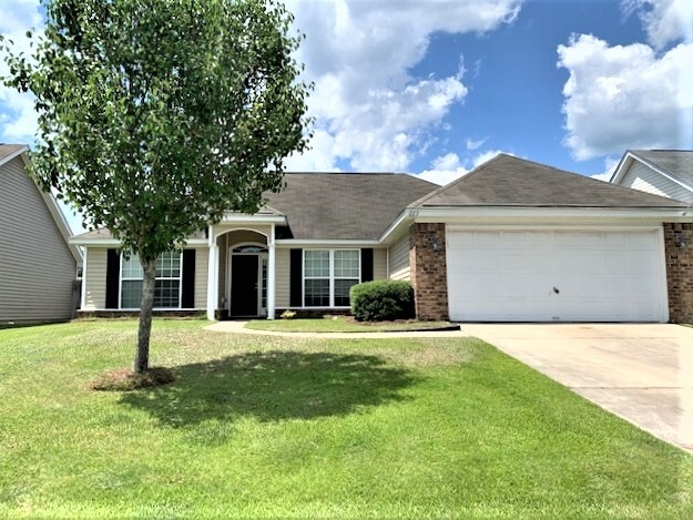 Foto principal - 223 Lancaster Way