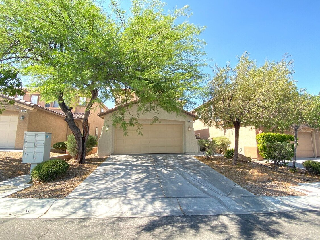 Location! Location! Location! Summerlin h... - Location! Location! Location!  Summerlin h...