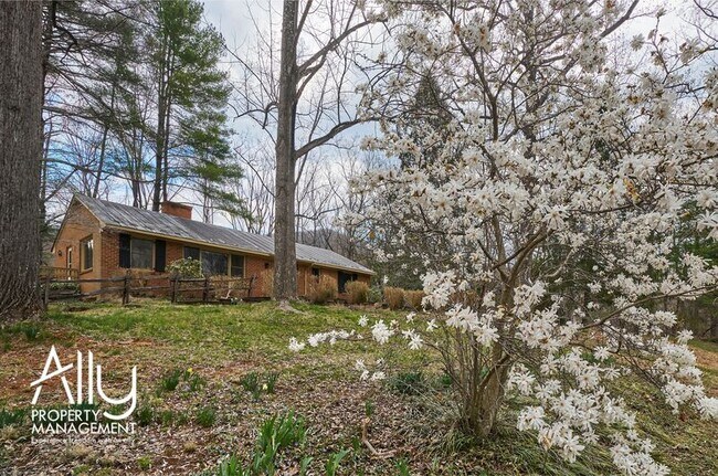 Foto del edificio - 3917 Hungrytown Rd