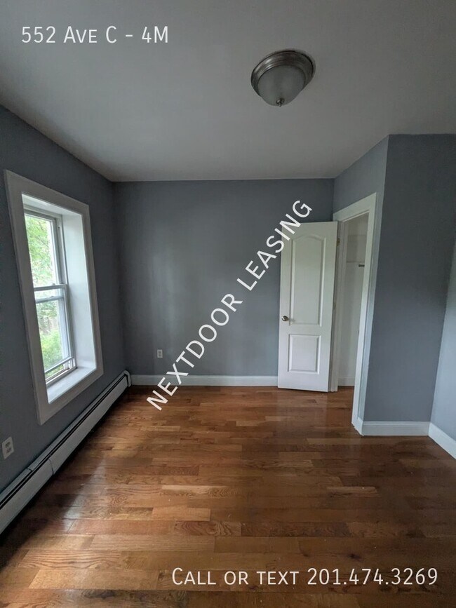 Building Photo - 552 Avenue C