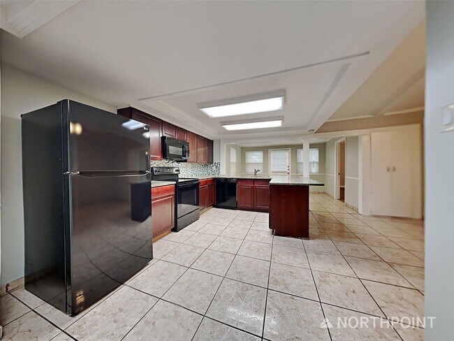 Building Photo - 4 BR/2BA | Single Family Home | 2-Car Garage | In Lewisville