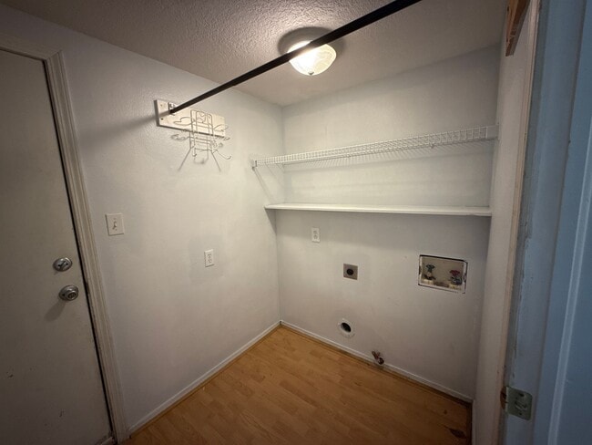 Building Photo - 307 N 19th St