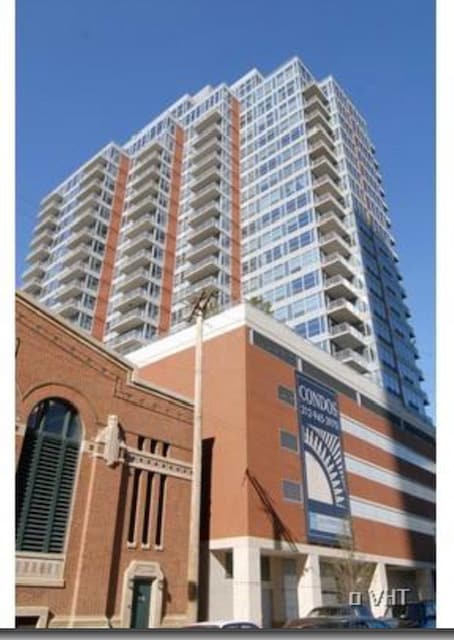 Building Photo - 1600 S Prairie Ave