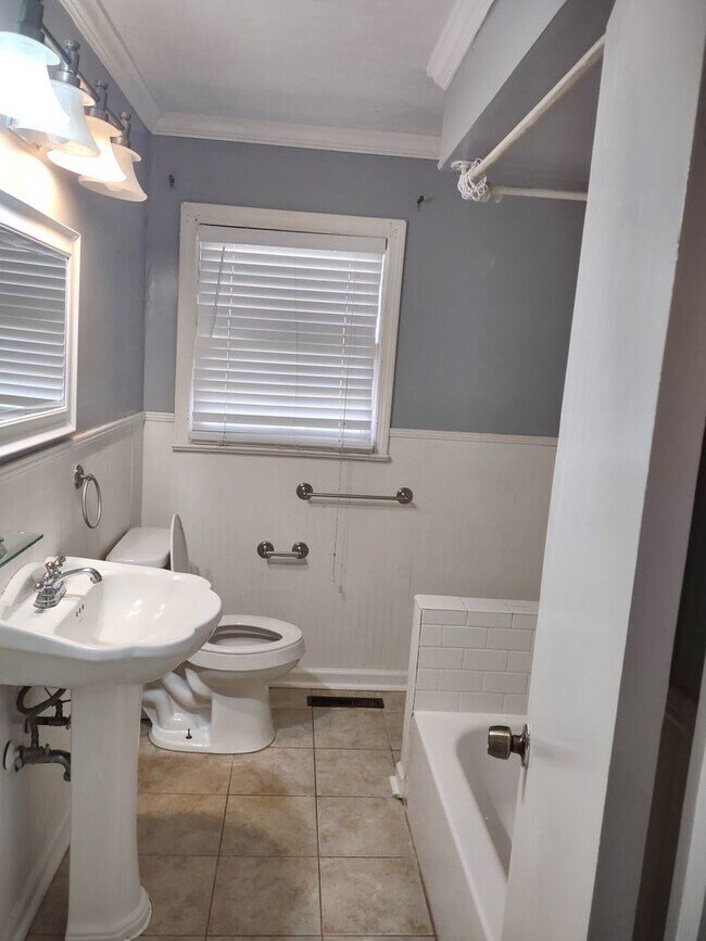 Foto del edificio - MOVE IN SPECIAL!**** 1/2 OF 1ST MONTH RENT...