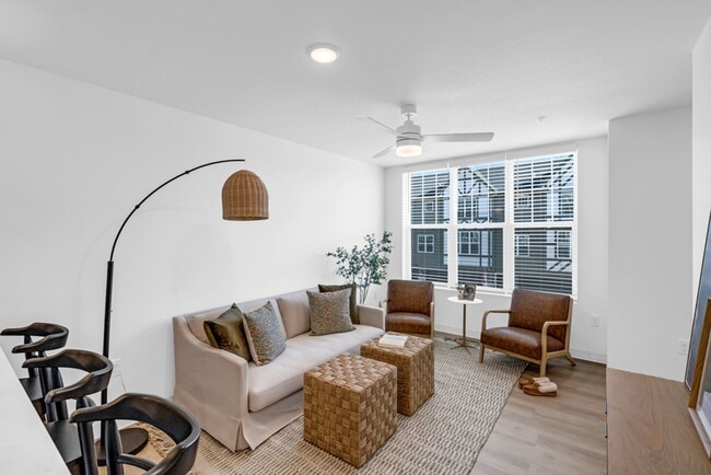 Interior Photo - Launch Townhomes