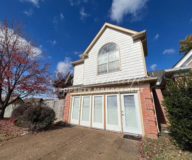 Building Photo - Nice Duplex in Cordova