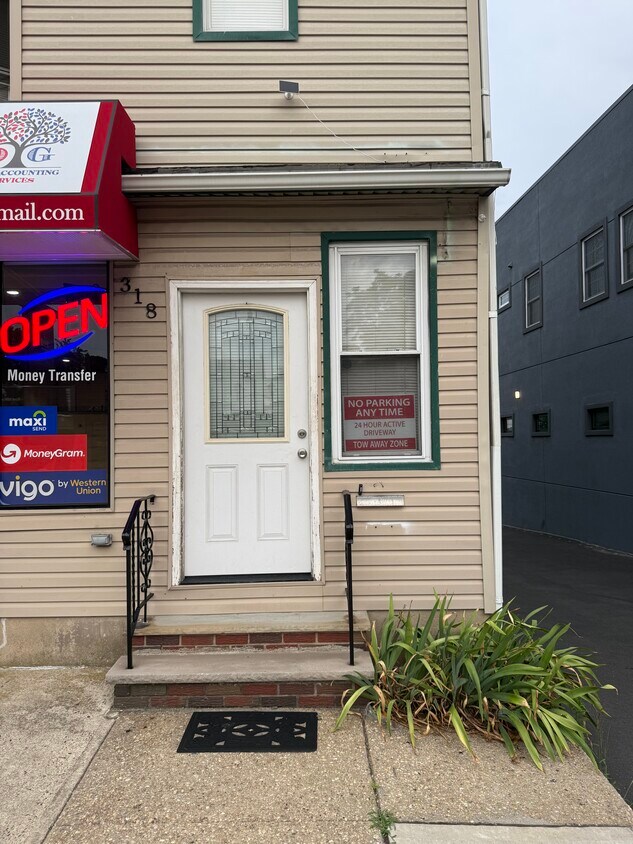 Foto principal - 318 Washington Ave