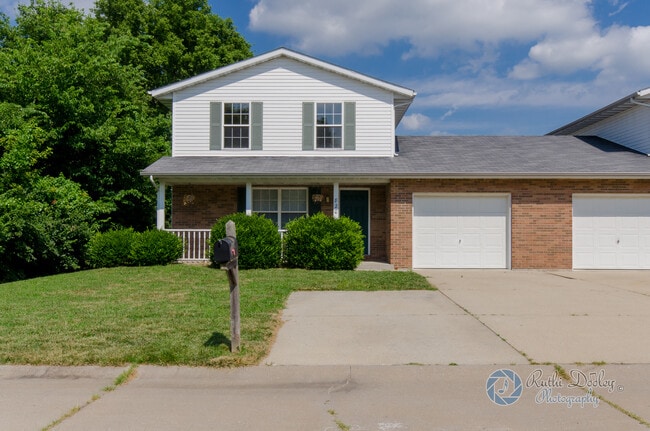 Building Photo - 820 Plankway Dr