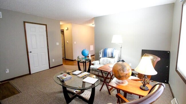 Living Room - 2006 10th St