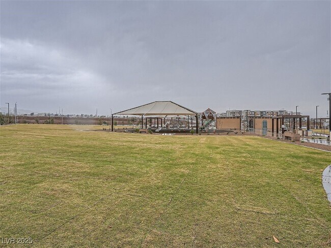 Building Photo - 336 Larksong Ave