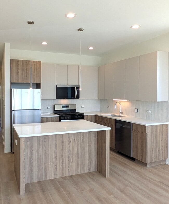 Foto del edificio - 4744 W Addison St