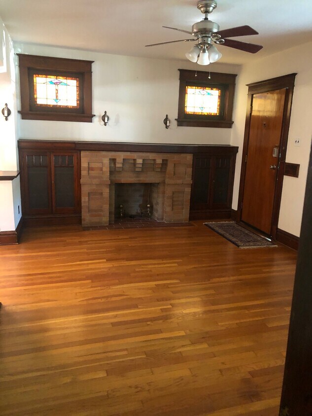 Primary Photo - 3953 Fillmore St