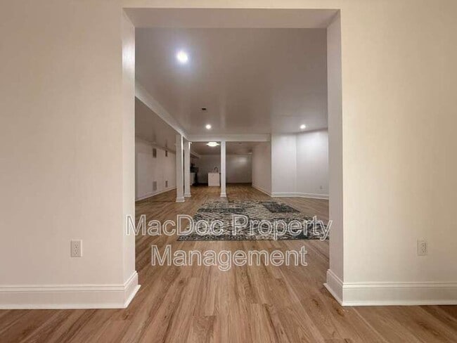 Foto del edificio - 10402 Laurel Ridge Way