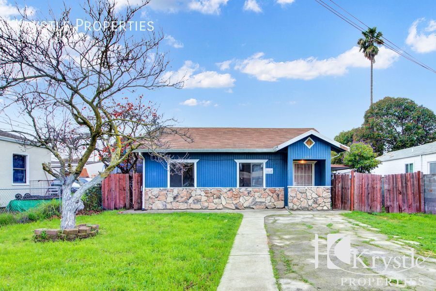 Central Vallejo home on a large lot House for Rent in Vallejo, CA