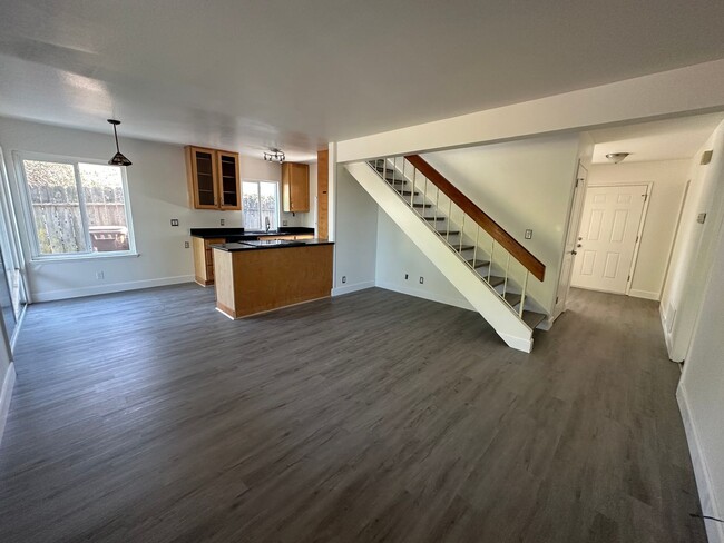 Building Photo - 106 Gill Way