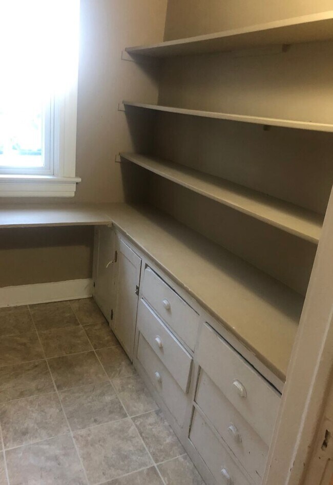 Foto del edificio - 2627 N Bartlett Ave