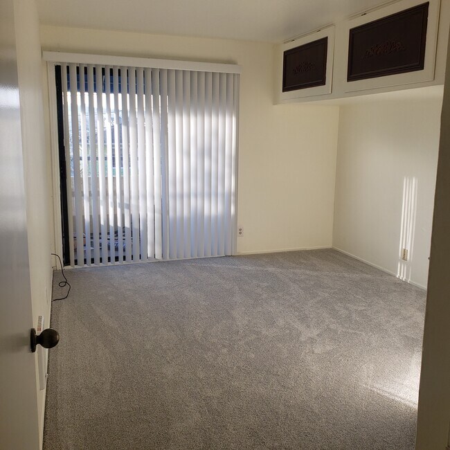 Bedroom - 1551 Southgate Ave