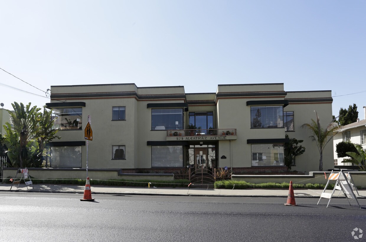 Building Photo - 525 Alcatraz Ave