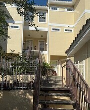 Building Photo - 692 Seabrook Ct