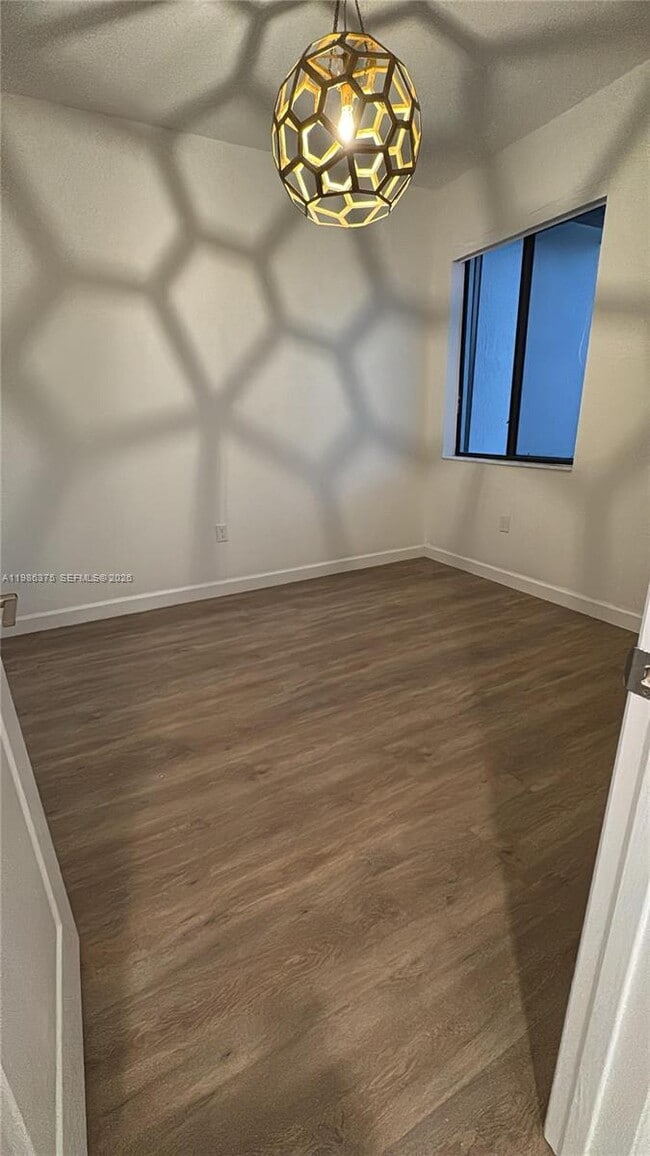 Foto del edificio - 20773 NE 5th Ct