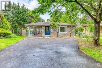 Building Photo - 2662 Kinnerton Crescent