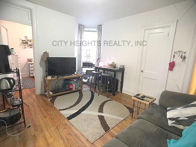 Foto del edificio - 329 E 14th St