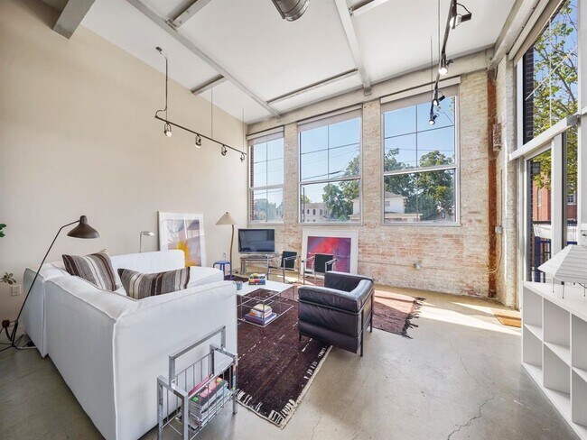 Foto del edificio - 1312 Live Oak St
