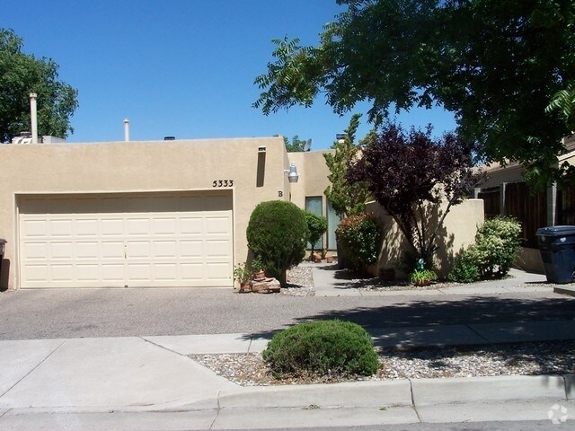 Building Photo - 5317-5333 Heritage Way NE