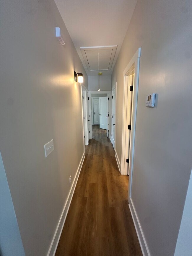 Foto del edificio - Brand New 2Bed/2Bath Apartment in Shelbyvi...