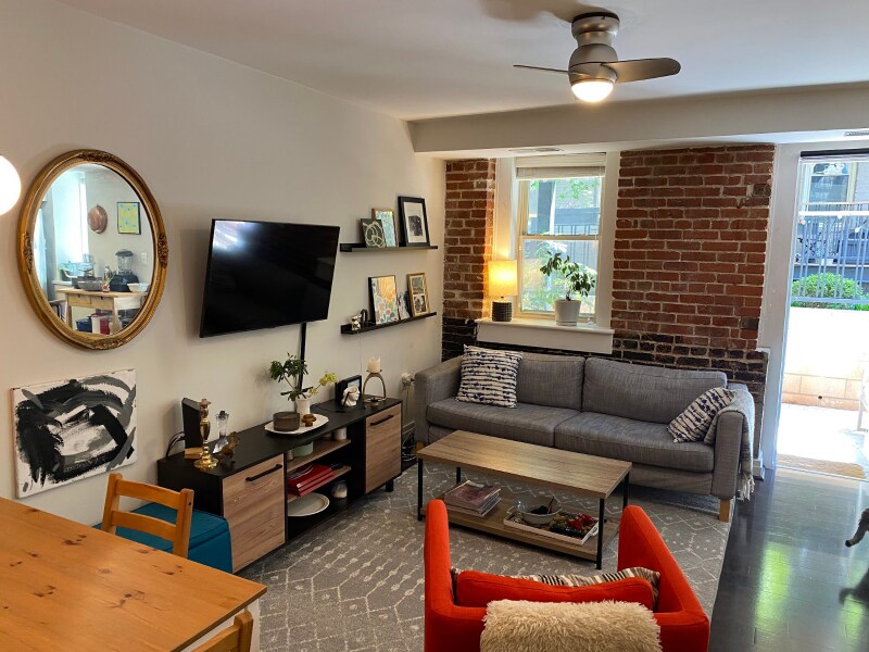 Foto principal - 1811 Wyoming Ave NW