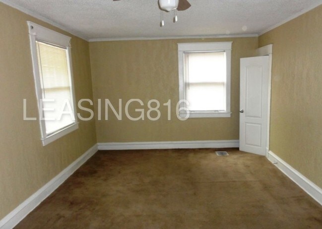 Building Photo - 3324 College Ave