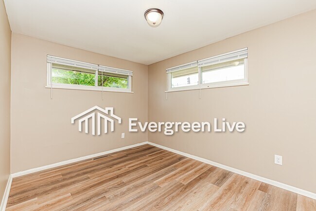 Foto del edificio - 6509 Harhmanville Rd