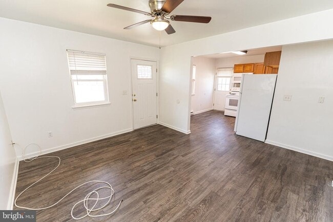 Building Photo - 30704 Hampden Ave