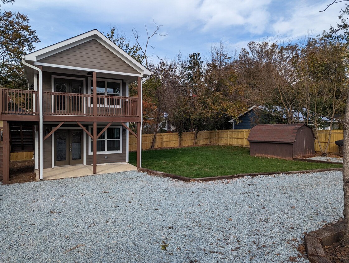 911 Carolina Ave Unit D, Durham, NC 27705 Apartment for Rent in