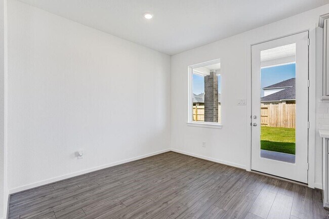 Foto del edificio - 9735 Bixby Crk Dr