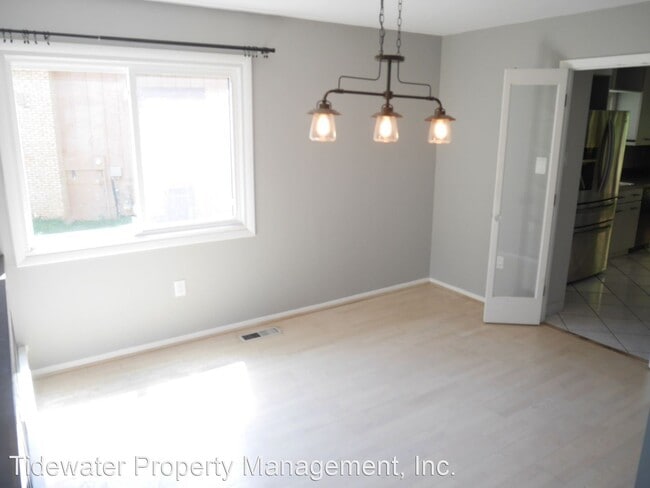 Building Photo - 5 br, 4.5 bath House - 11049 Swansfield Rd