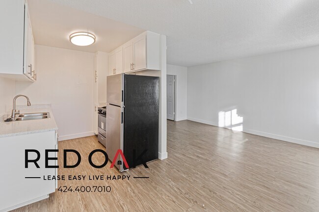 Foto del edificio - Captivating, Sun-Drenched One Bedroom with...