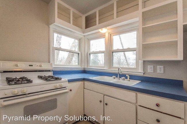 Building Photo - 3 br, 2 bath House - 2501 Westover blvd