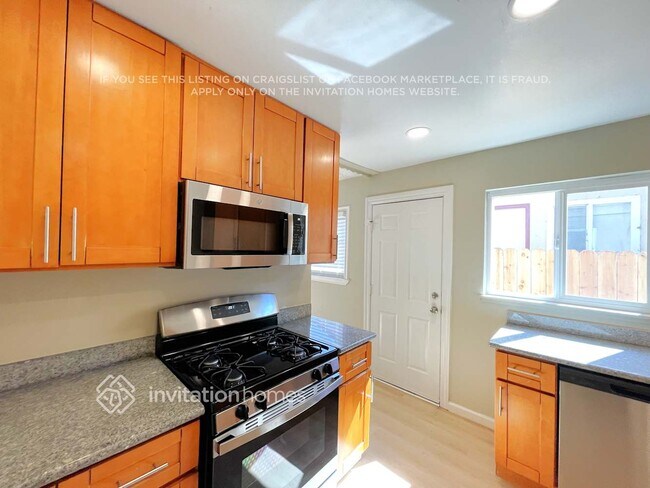 Foto del edificio - 873 Ashwood Ave