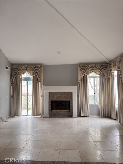 Foto del edificio - 4489 Spencer St