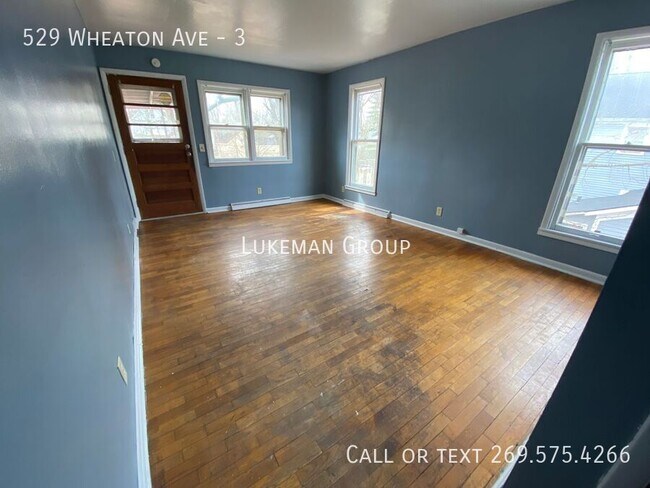 Foto del edificio - 529 Wheaton Ave