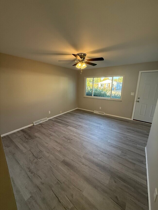 Foto del edificio - 3623 Terrace Dr