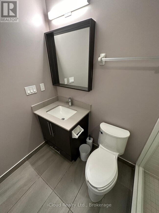 Photo du bâtiment - 4655 Metcalfe Ave