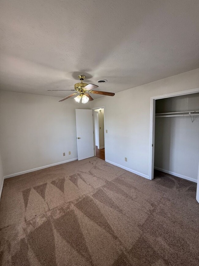 Building Photo - 1272 Aiken Rd
